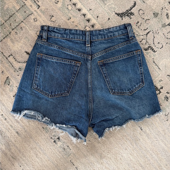 EUC Reformation Norah High rise denim shorts 25 - Picture 3 of 9